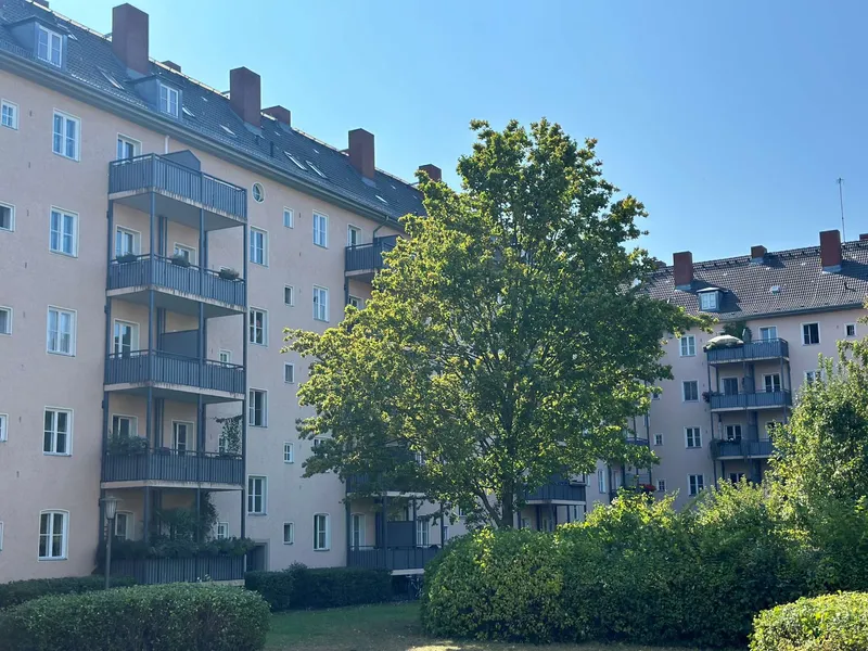 Befristet: Sanierte 3-Zimmerwohnung zum Erstbezug — photo 1